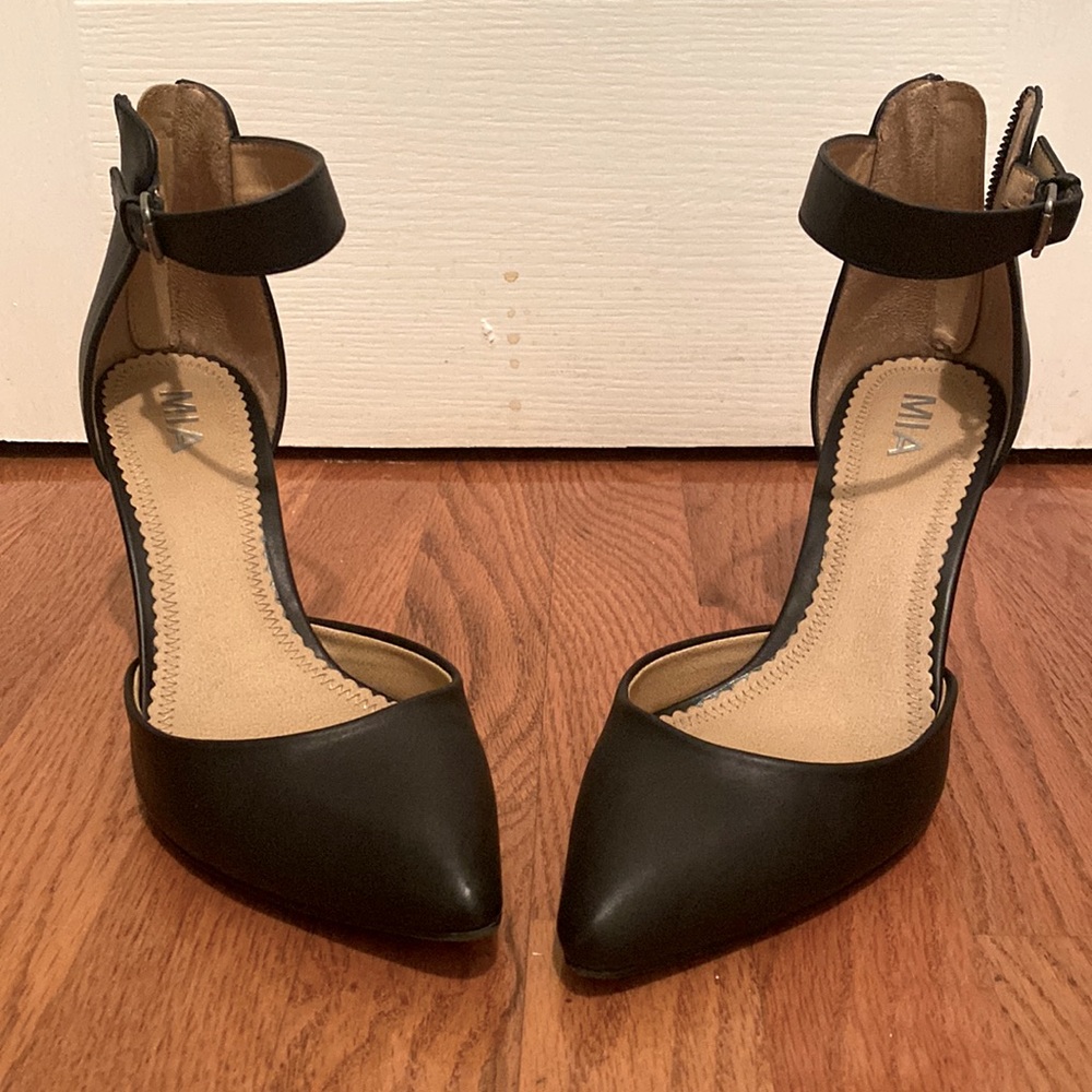 MIA Womens Black High Heels Size 10